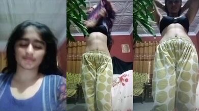 Muslim Girl Shows Big Boobs And Virgin Pussy Nude MMS
